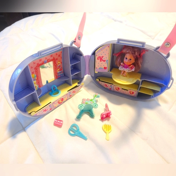 Tyco LIDDLE KIDDLES Beauty Parlor Purse ( PLAYSET ) Fashion Doll Salon Vintage - Picture 4 of 10